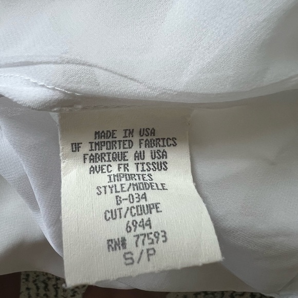 Guess Collection Vintage y2k 100% Linen All White Mini Skirt Size Small - Picture 6 of 6